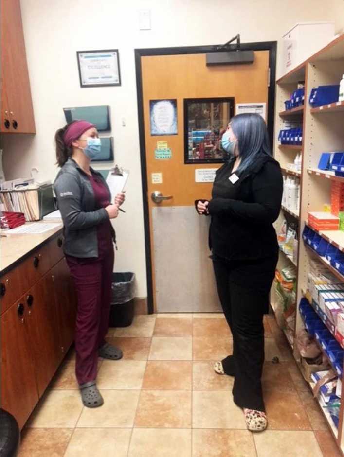 2 Associates facing each other at Fayetteville, NC Banfield